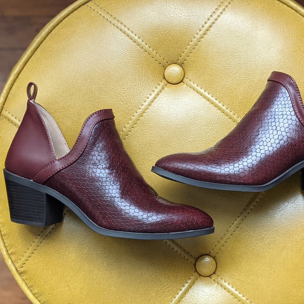 WORN ONCE! JOURNEE COLLECTION TERRI BOOTIE